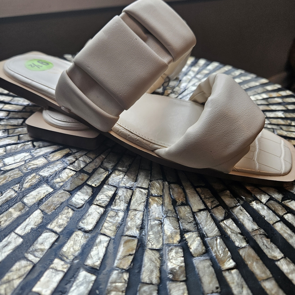 Circus by Sam Edelman Cream Sandals